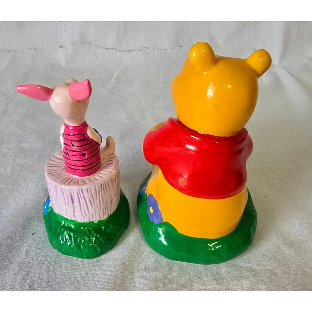 Disney Winnie the Pooh & Piglet Salt & Pepper Shakers 3.75